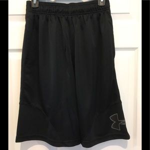 Men’s medium Under Armour shorts.
